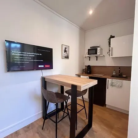 Beau équipé Appartement *